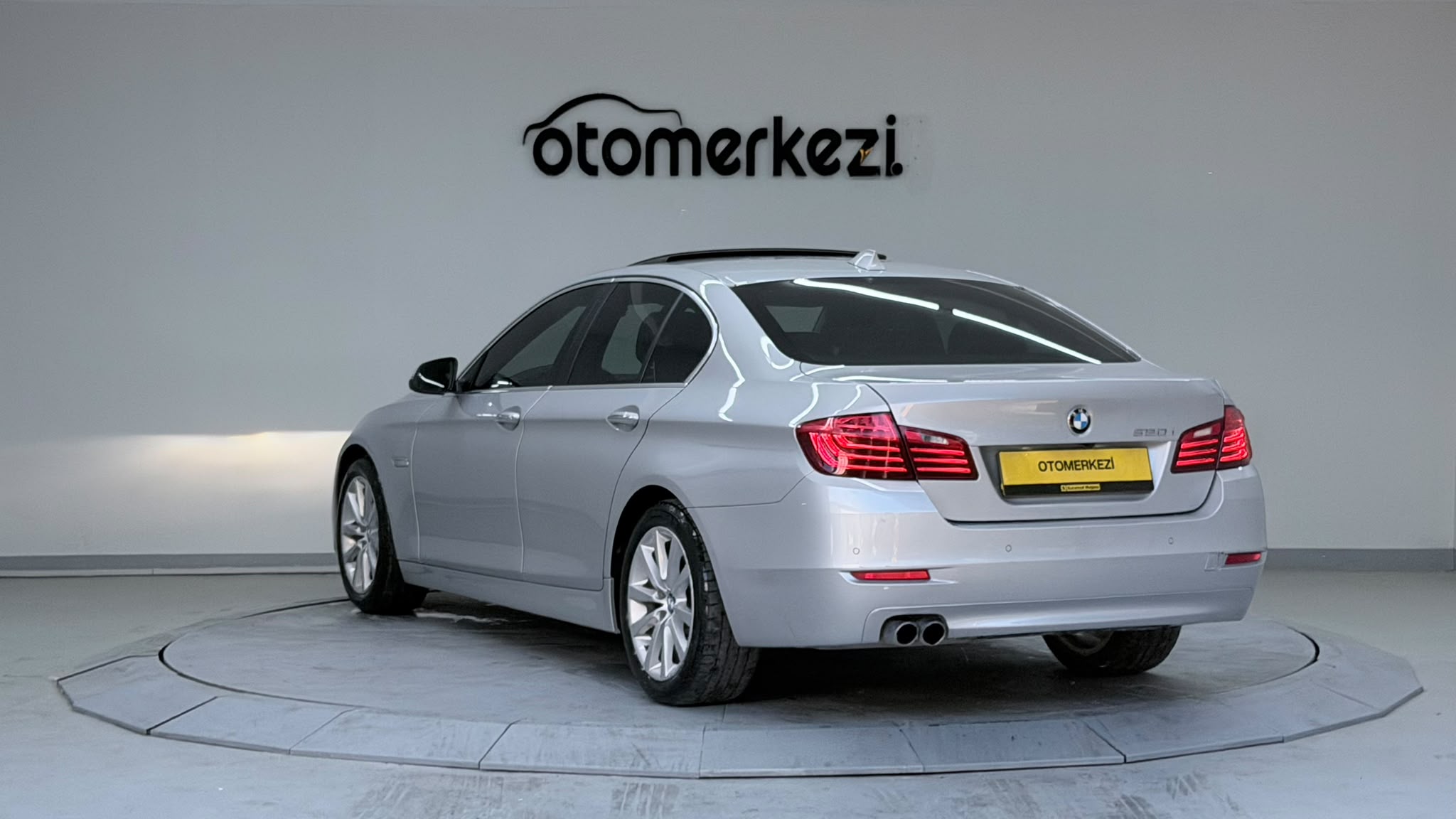 BMW 520i 28